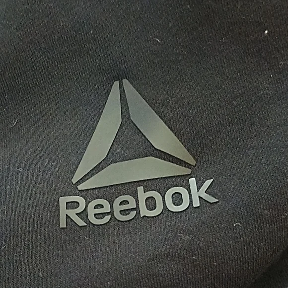 Reebok Woman's Cream and Black Crewneck Sweatshirts NWT Size L - Picture 10 of 10